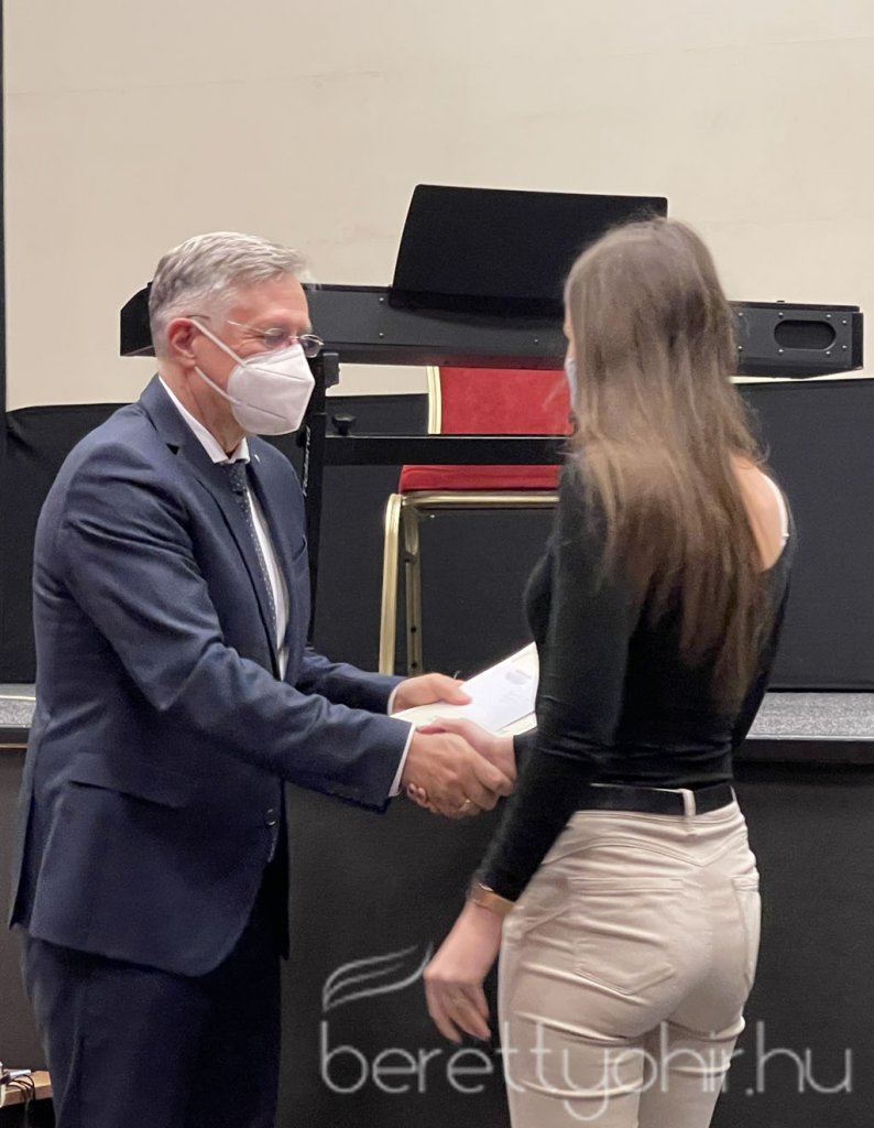 Naptárfotó pályázat - eredményhirdetés és kiállítás 20